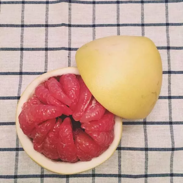 如何優（zhuang）雅（bi）地吃柚子