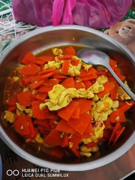 蒜香鸡蛋西红柿胡萝卜片