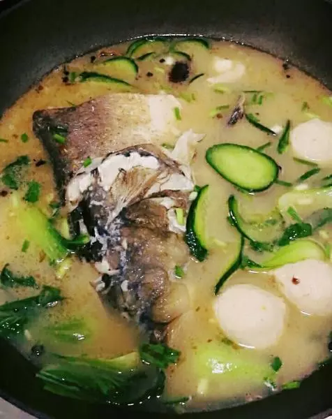 水煮鱼头汤