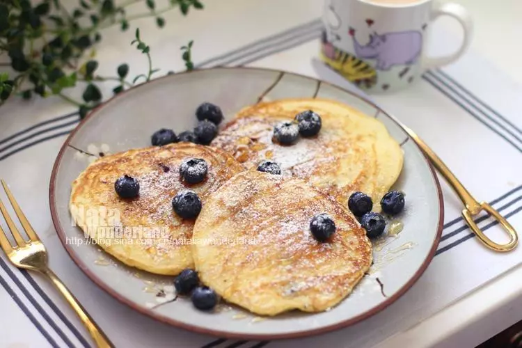 充满幸福感的早餐：蓝莓热松饼教程