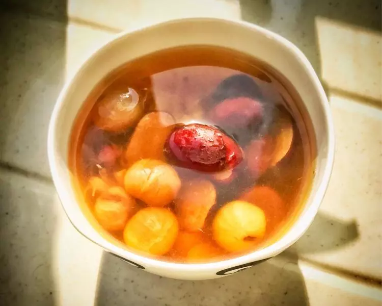 红枣桂圆百合汤