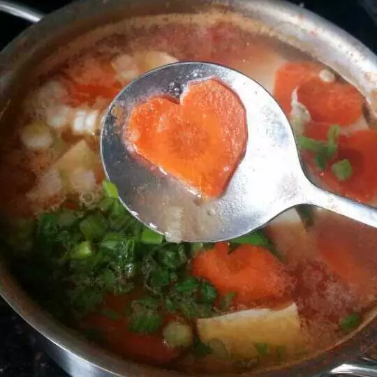 番茄豆腐瘦肉汤