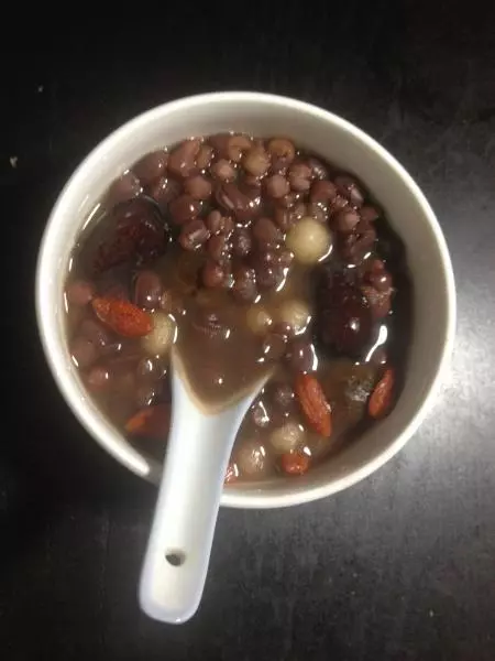 红豆薏米圆子汤