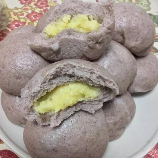 紫米奶黄包