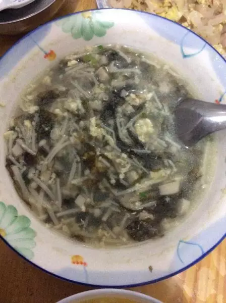 杂菌海鲜汤