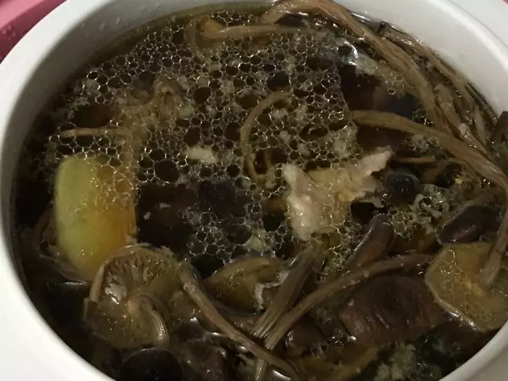 茶树菇老鸭汤