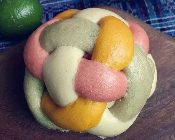 彩色繡球饅頭