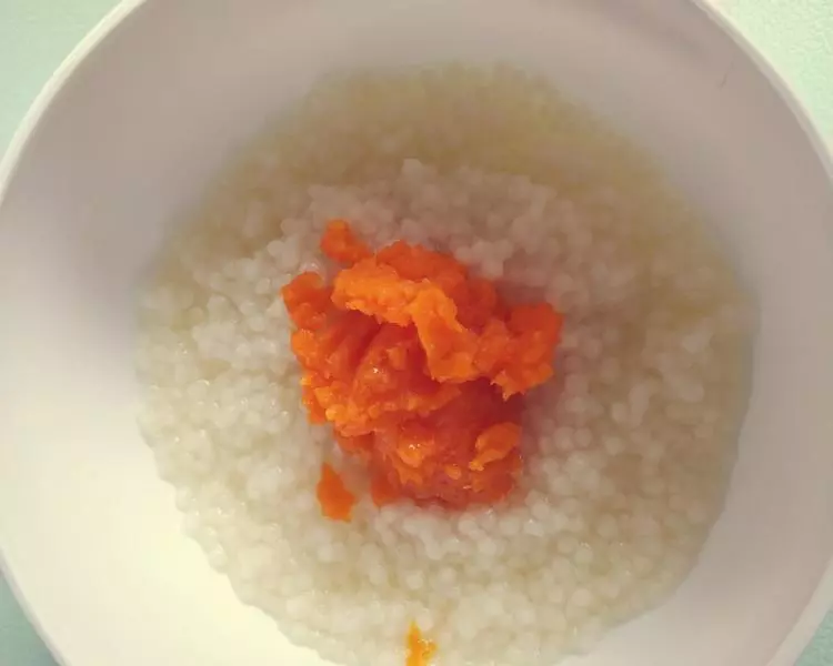 聿公子輔食記——胡蘿蔔顆粒面