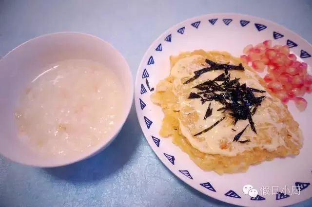宝宝营养早餐-杂粮粥、大阪烧配石榴