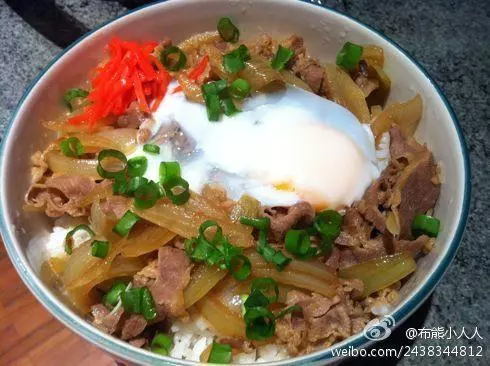 和风牛肉饭 （牛丼）