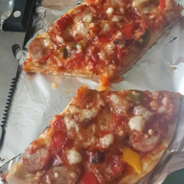 德式香腸披薩