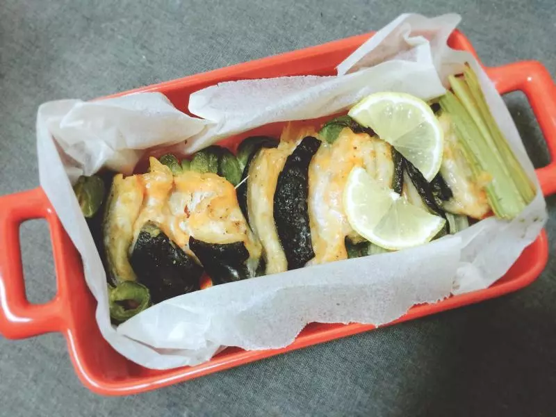 【健康餐】三文鱼腩边烤蔬菜