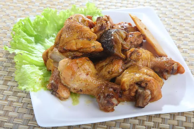 自动烹饪锅制作黄焖鸡-捷赛私房菜