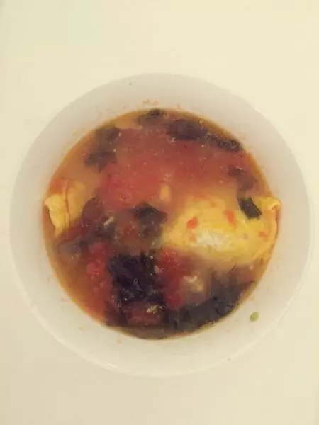 鸡蛋煎饺紫菜汤