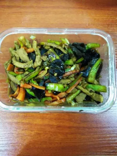 一人份的魚香肉絲