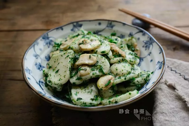 荠菜蘑菇炒年糕