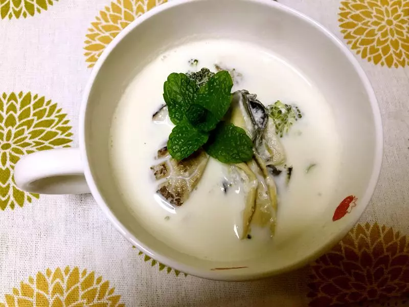 牡蛎牛奶汤