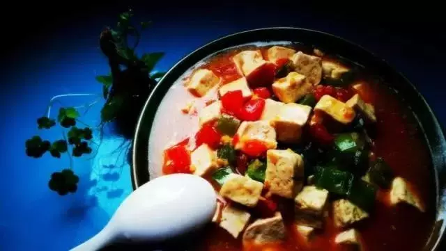 酸滋滋，鮮悠悠 · 番茄燒豆腐 · 圓滿素食