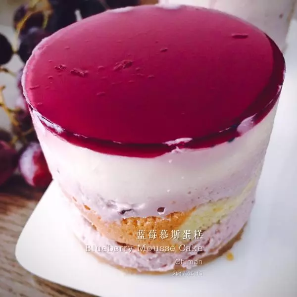 莓果果冻酸奶慕斯蛋糕