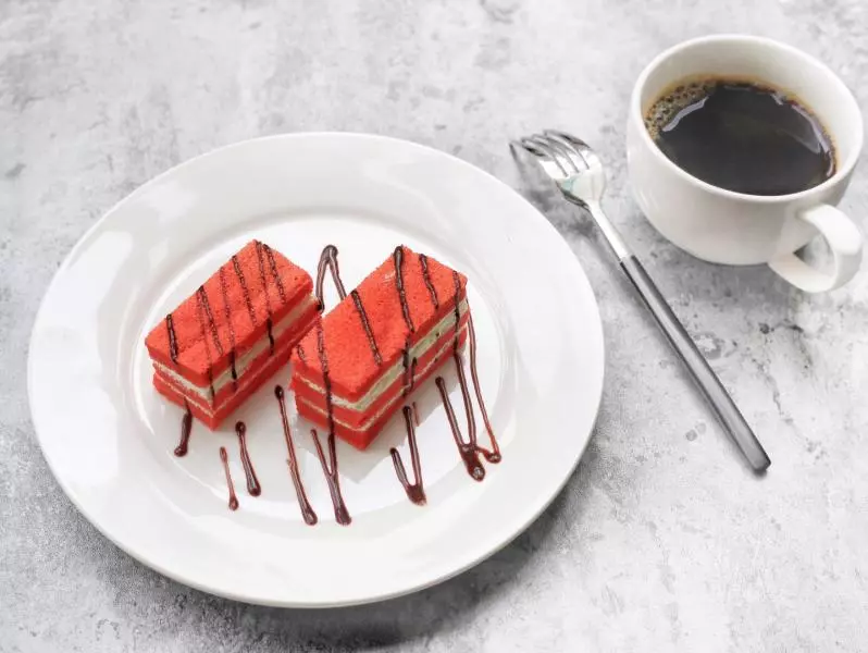 紅絲絨酸奶油蛋糕