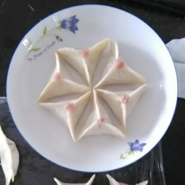 三角and四角的饺子ヽ(^。^)丿