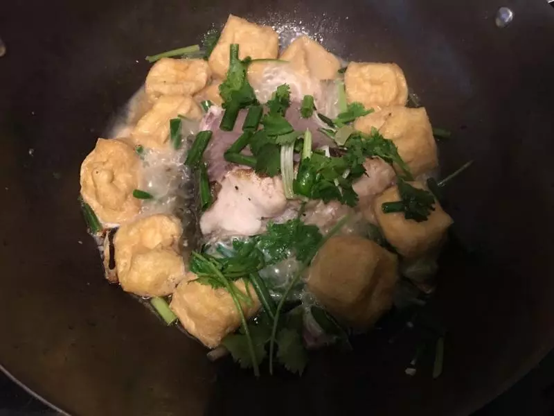 豆腐焖鲩鱼