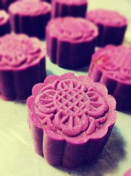 紫薯枣泥月饼