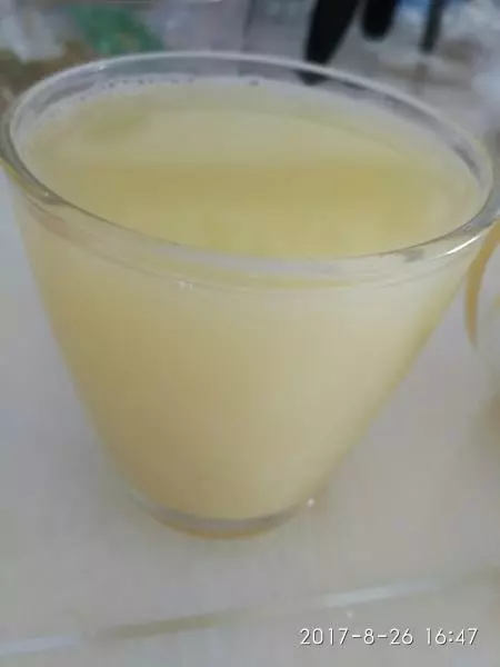 鲜榨水果玉米汁