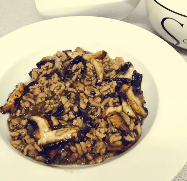 快手下饭菜—蘑菇炒肉