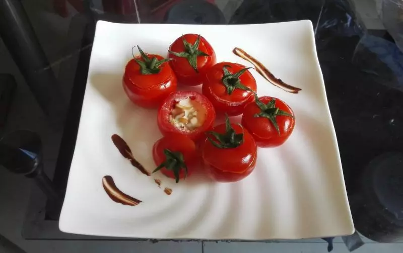 高顏值創意菜-番茄脆菇沙拉