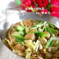 锅仔宽粉肉丸炖白菜