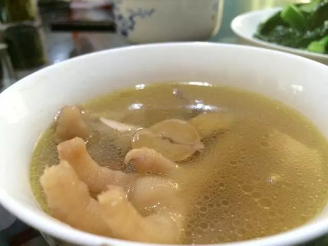 板栗雞湯