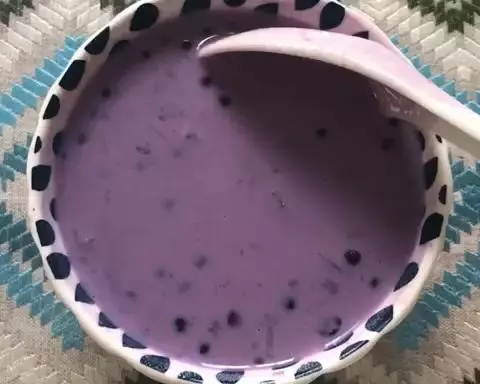 紫薯西米莲子羹