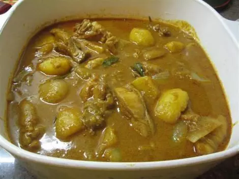 咖喱土豆胡萝卜炖鸡块（尼泊尔版本）