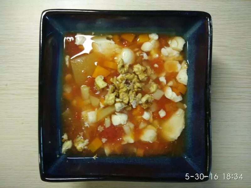 小清新一人食之番茄豆腐杂汤