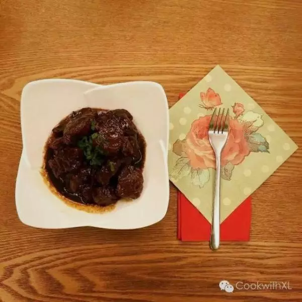妈妈食谱中的经典菜肴-红烧牛肉 Mum&#39;s recipe- Braised beef in sauce