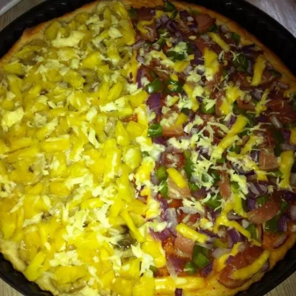 培根蔬菜水果二合一披萨