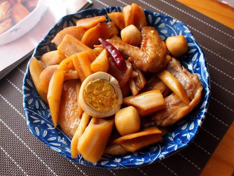 日式雞翅煮根菜