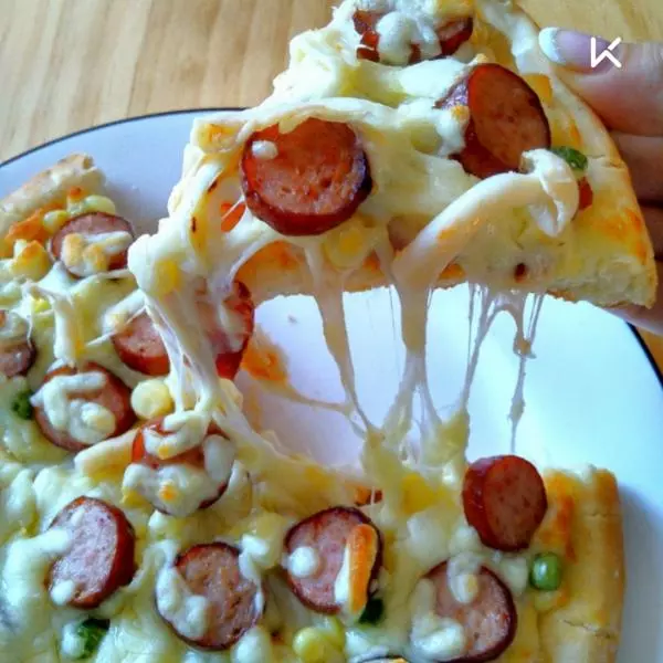 培根蘑菇香肠披萨
