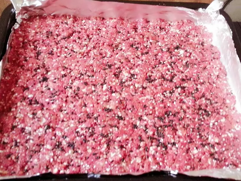 粉色的石头——健康甜菜根燕麦片饼干