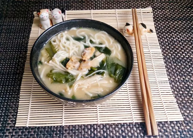 日式蛤蜊味噌汤面