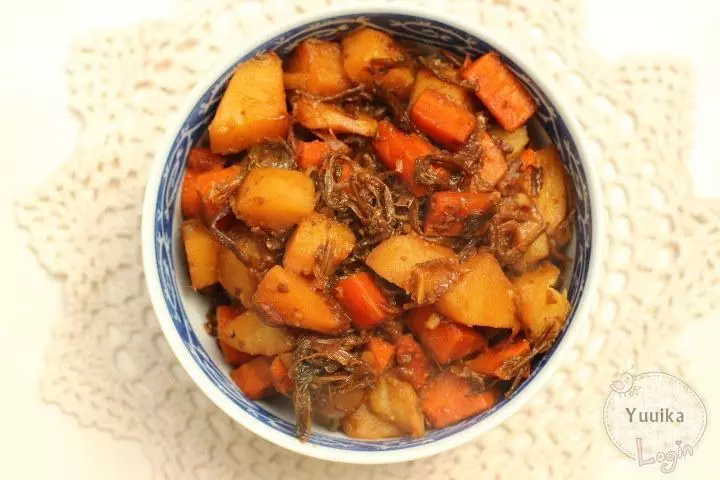 梅菜胡萝卜土豆