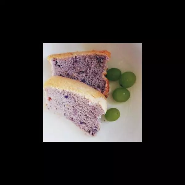 紫薯葡萄戚风蛋糕