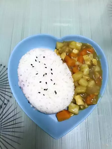 咖喱雞蓋飯