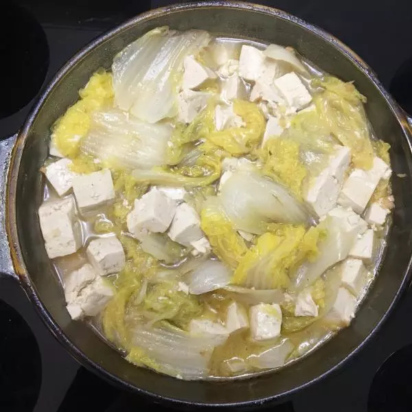 金华火腿白菜豆腐汤