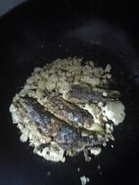 秋刀鱼炖豆腐