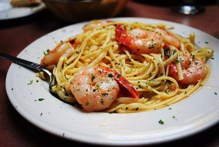 面里有虾 Linguine Pasta with Shrimp