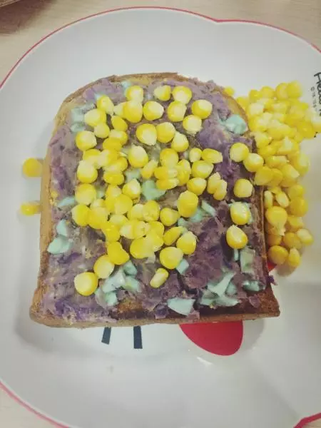 紫薯鸡蛋玉米三明治