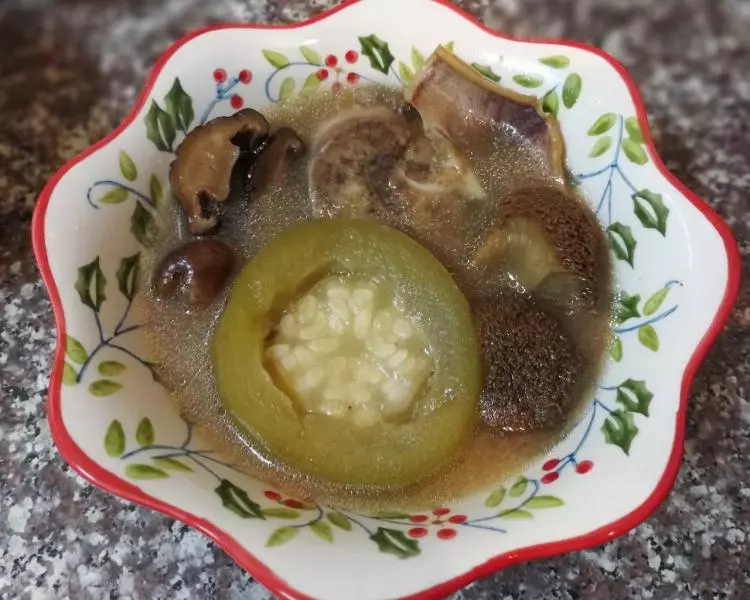 节瓜·猴头菇·筒骨汤