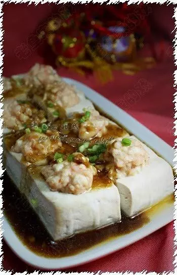鲍汁虾胶酿豆腐